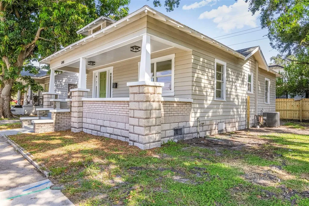 1240 James Avenue S St Petersburg FL 33705