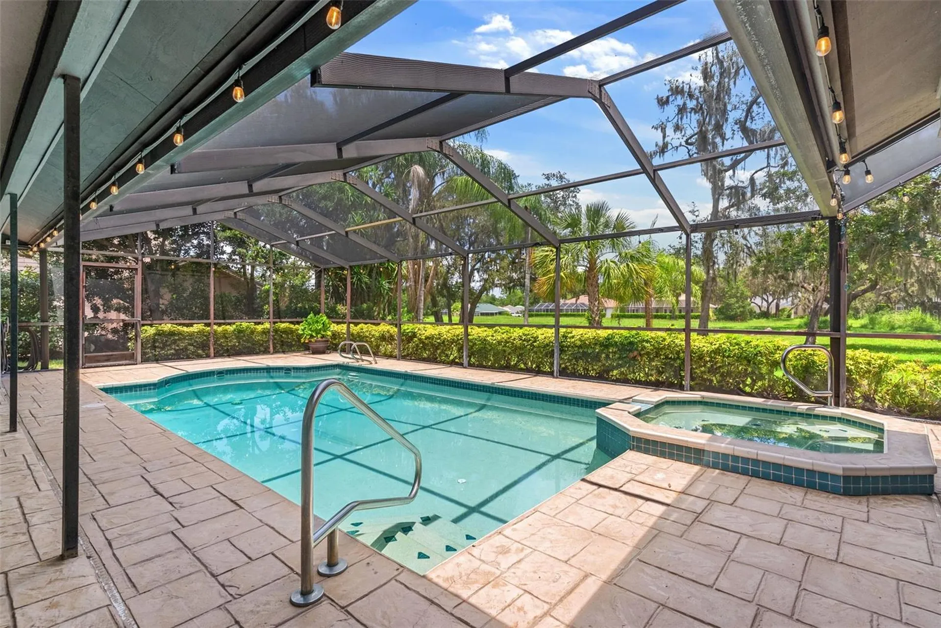 2702 Pine Club Drive Plant City FL 33566
