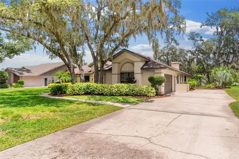 2702 Pine Club Drive Plant City FL 33566