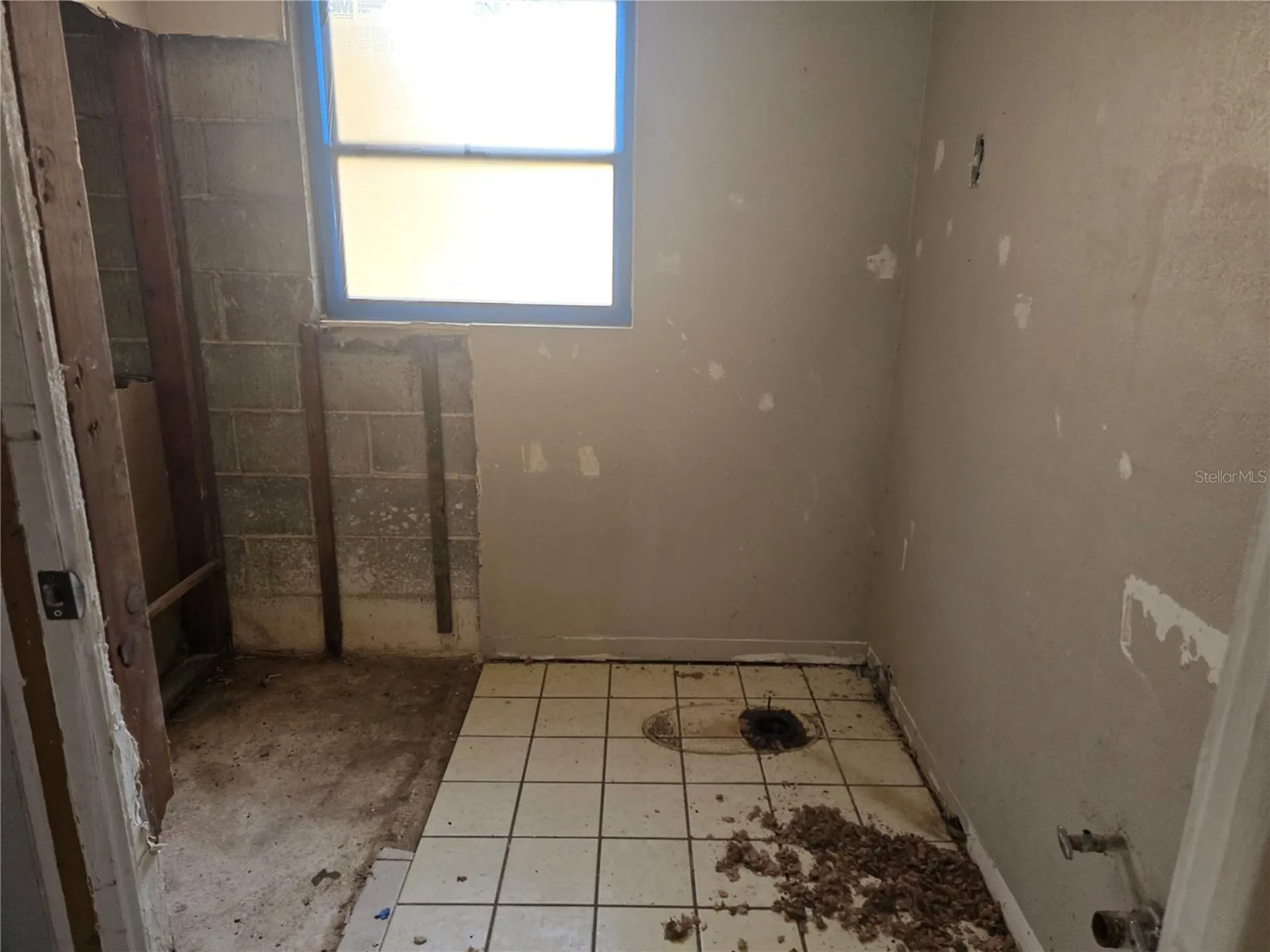 6124 11th Street Zephyrhills FL 33542