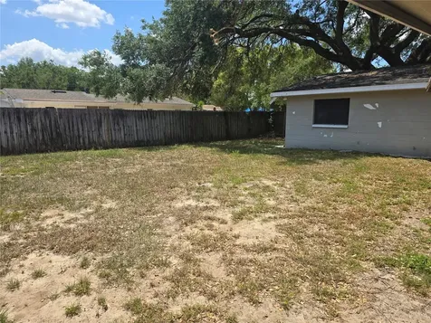 6124 11th Street Zephyrhills FL 33542