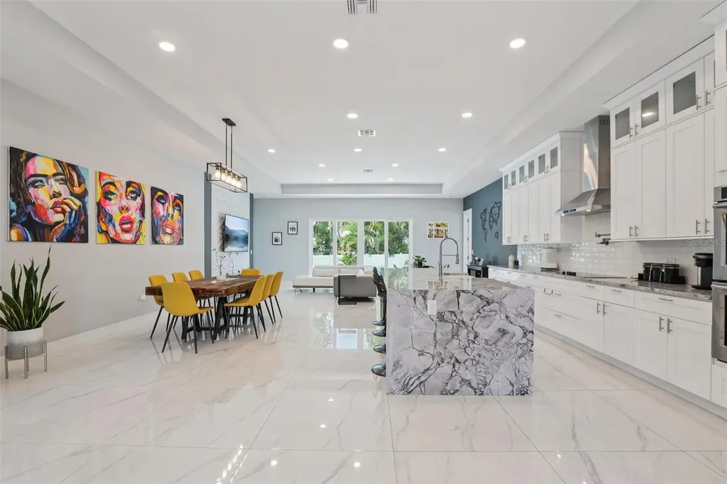 352 Mehlenbacher Road Belleair FL 33756