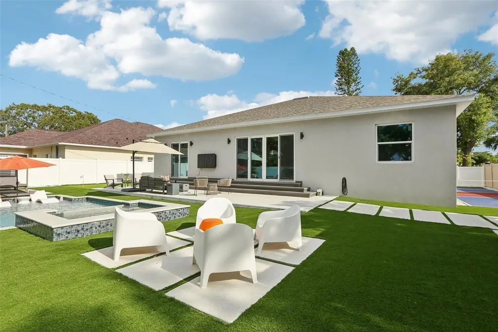 352 Mehlenbacher Road Belleair FL 33756