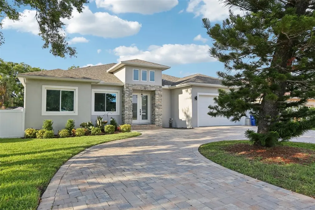 352 Mehlenbacher Road Belleair FL 33756