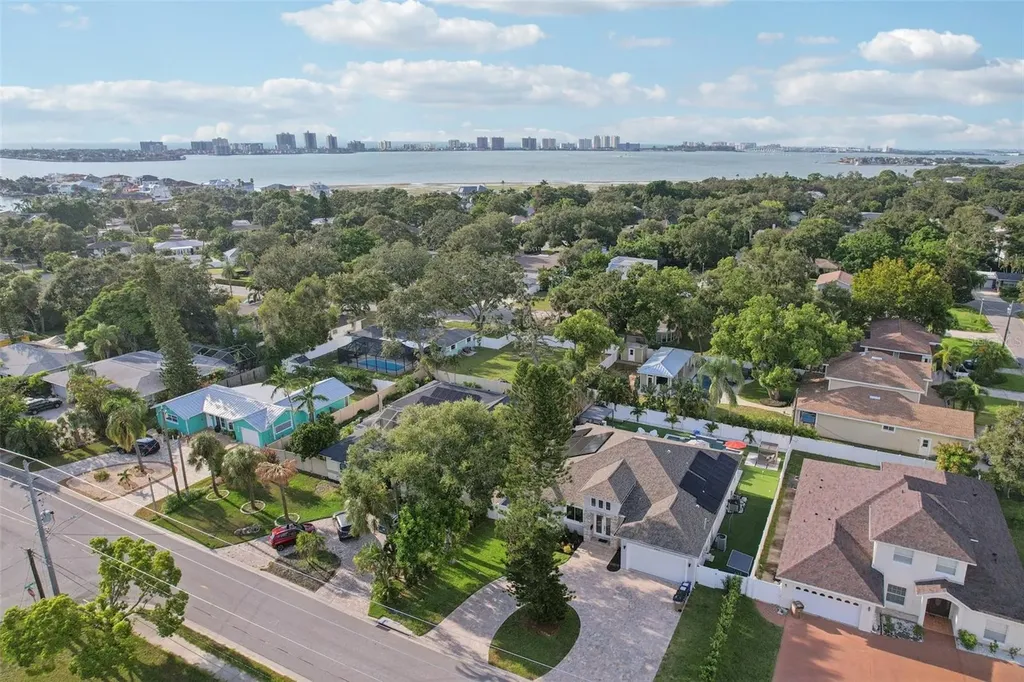 352 Mehlenbacher Road Belleair FL 33756