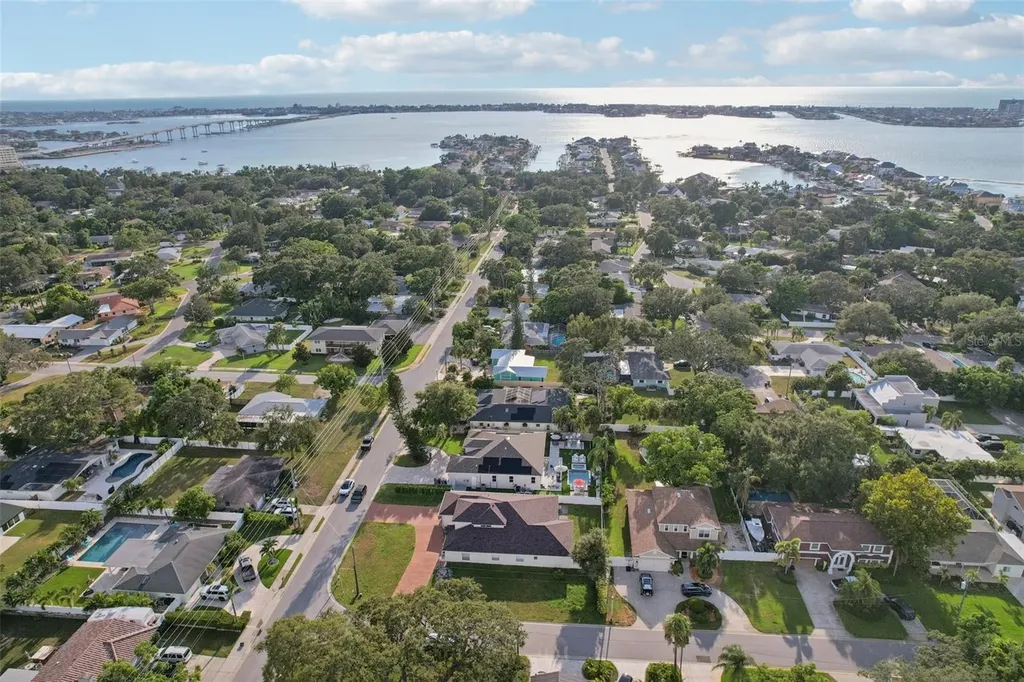 352 Mehlenbacher Road Belleair FL 33756