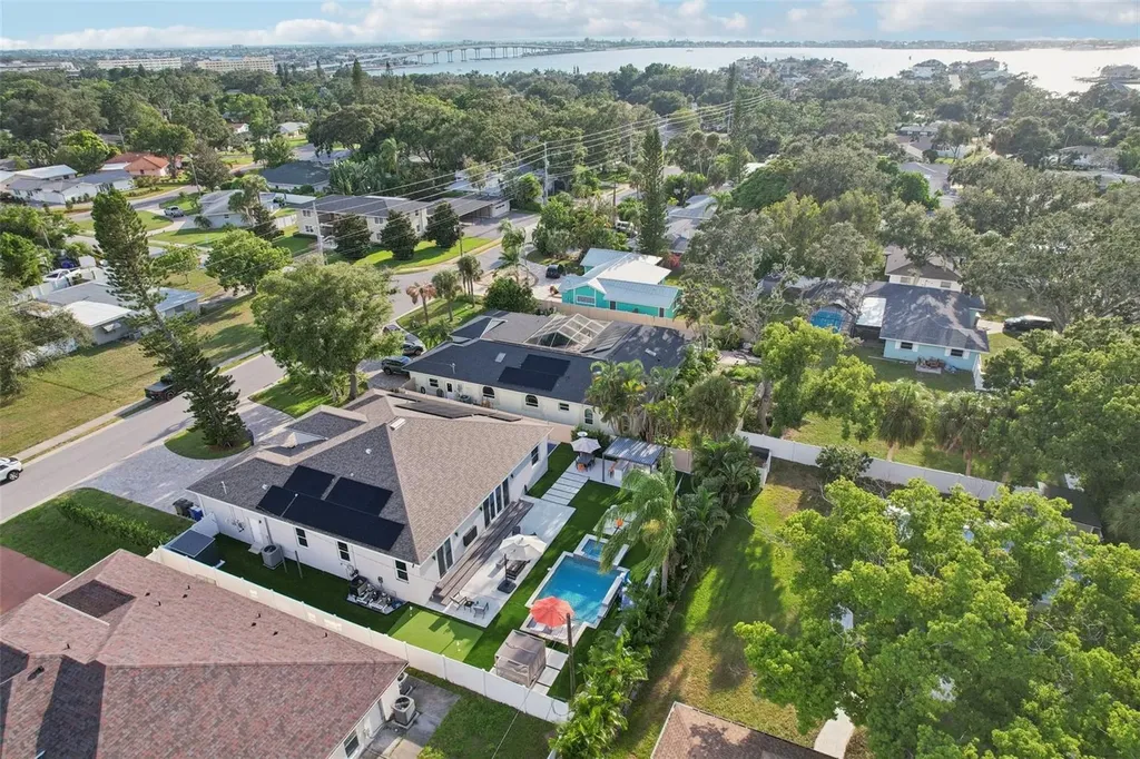 352 Mehlenbacher Road Belleair FL 33756