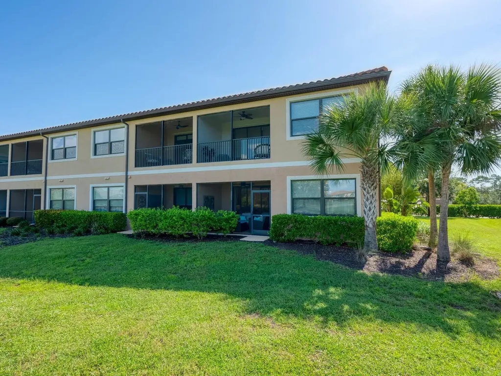 13823 Messina Loop Lakewood Ranch FL 34211