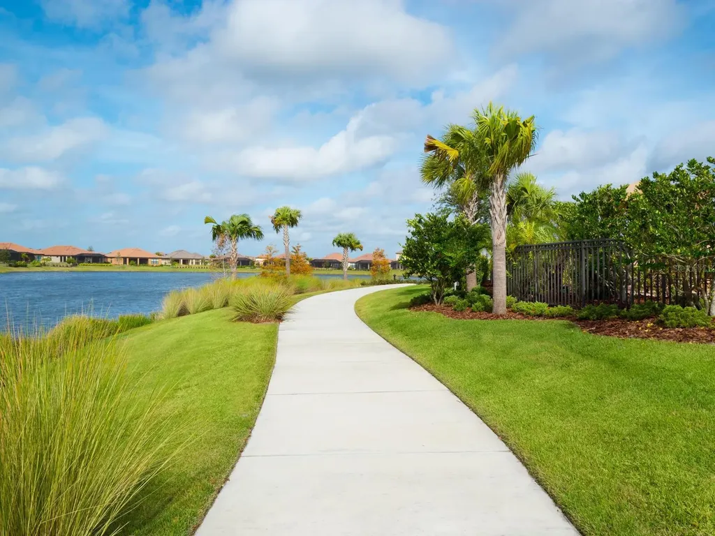 13823 Messina Loop Lakewood Ranch FL 34211