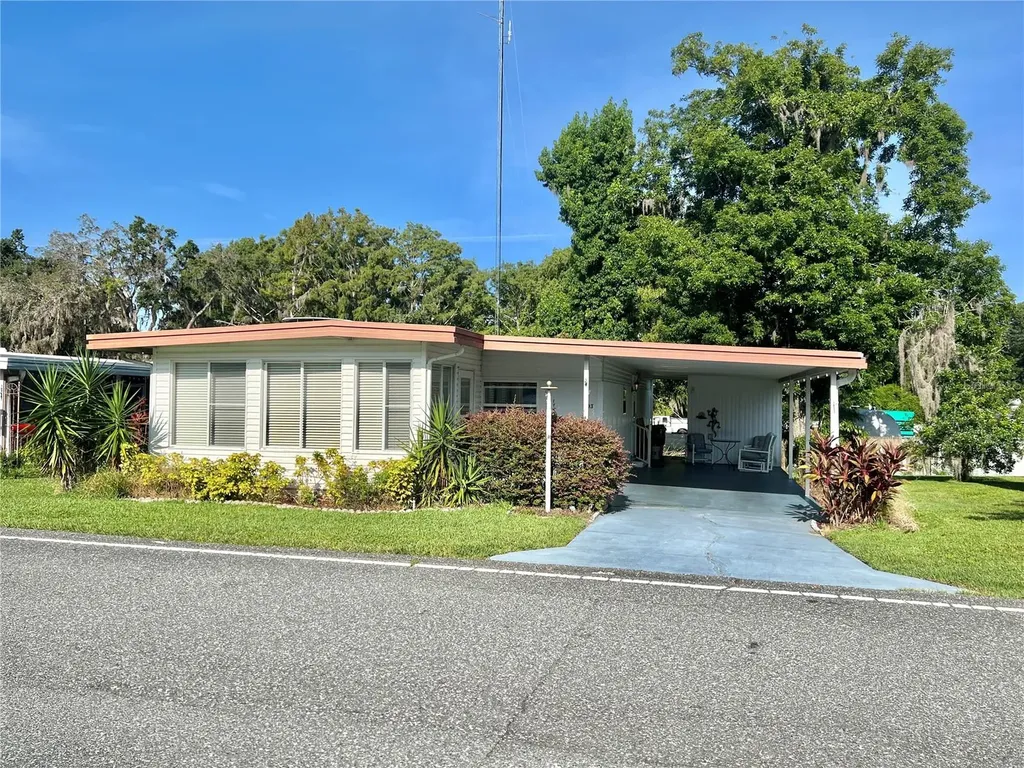 203 Aspen Circle Leesburg FL 34748