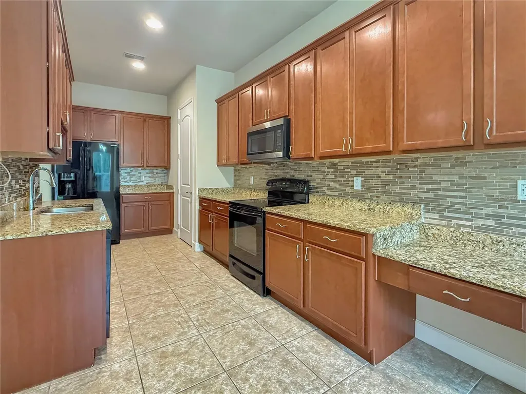2864 Eastham Lane Kissimmee FL 34741