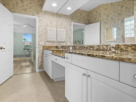 3927 Whispering Oaks Drive North Port FL 34287