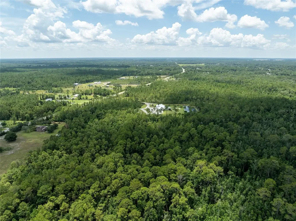 North Avenue Lake Helen FL 32744