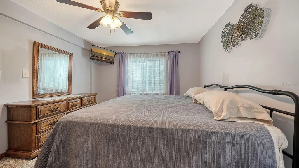 4130 Heron Way Bradenton FL 34205