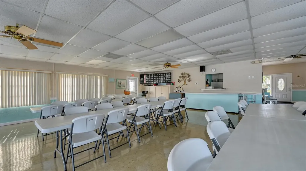 4130 Heron Way Bradenton FL 34205
