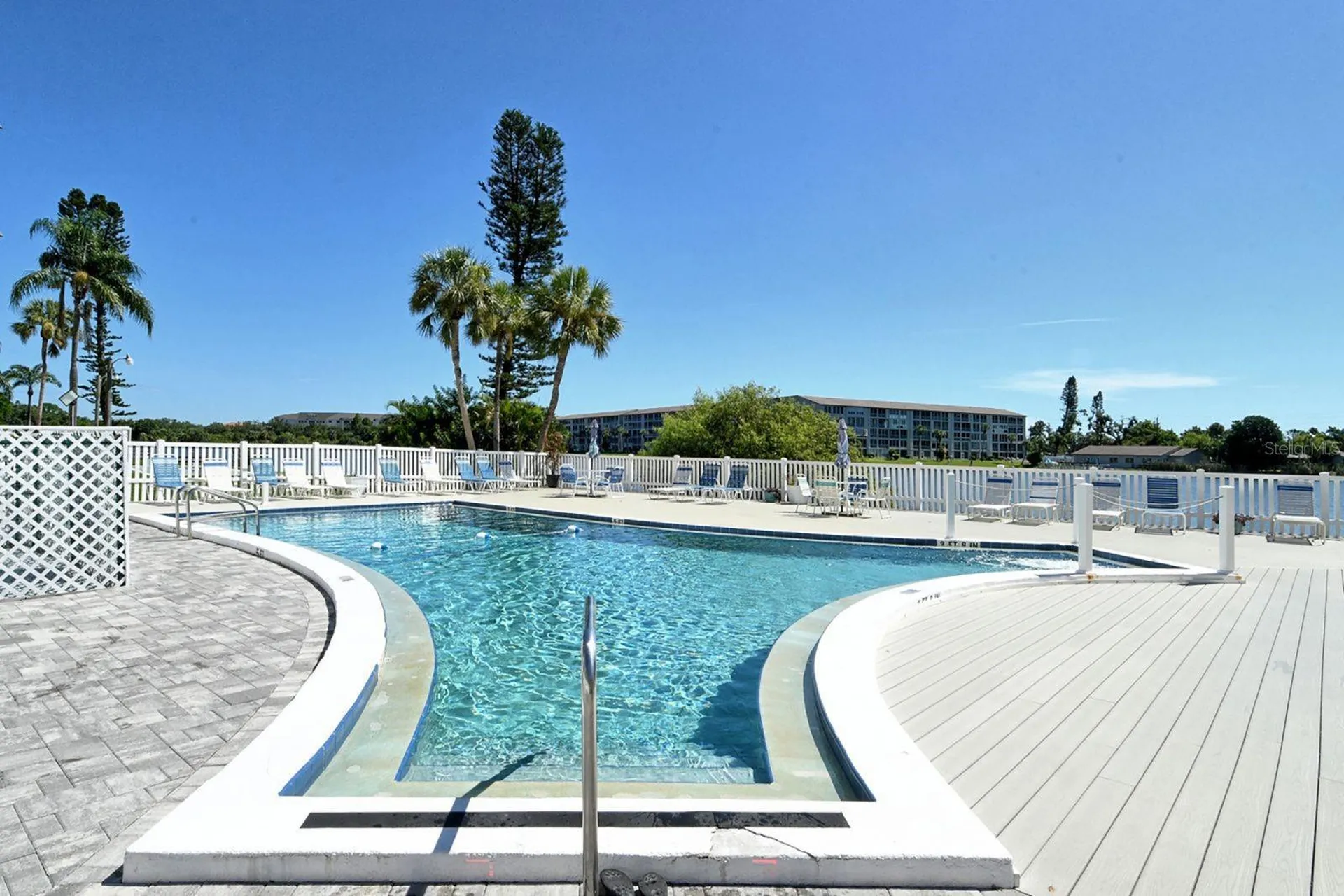 4130 Heron Way Bradenton FL 34205