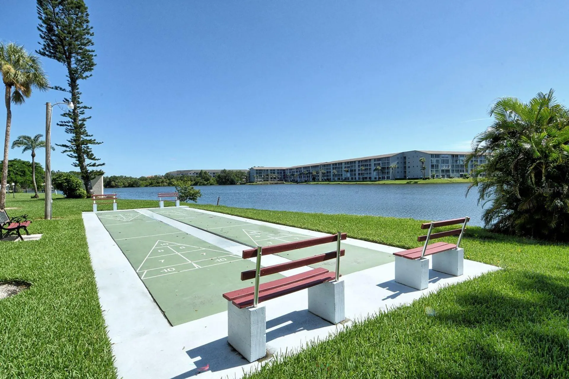 4130 Heron Way Bradenton FL 34205
