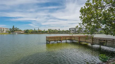 4130 Heron Way Bradenton FL 34205