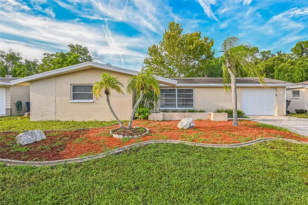 3032 Lloyd Drive Holiday FL 34691