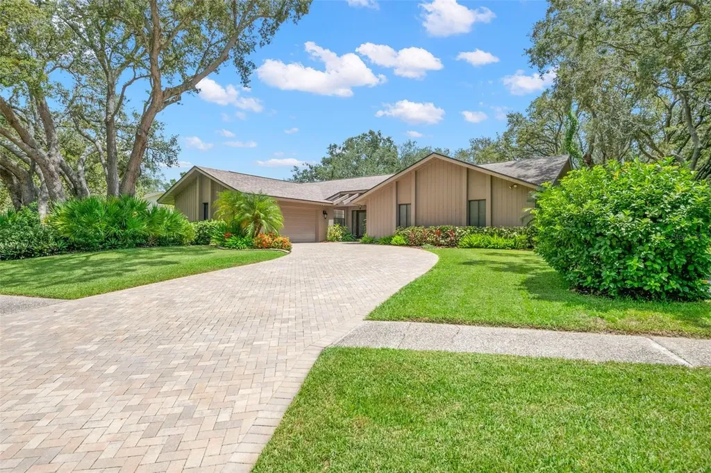 2857 Pheasant Run Clearwater FL 33759