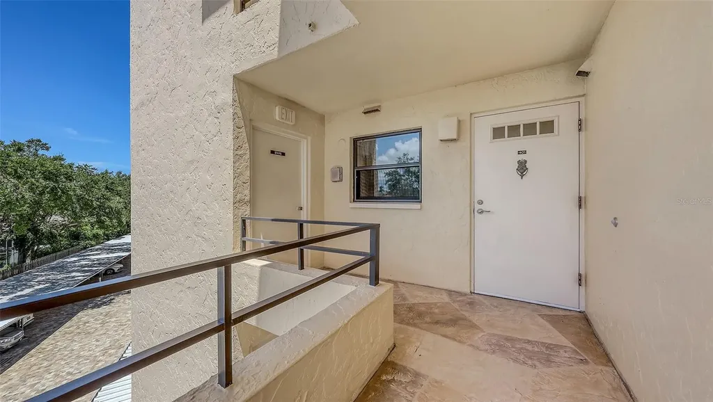 8779 Midnight Pass Road Sarasota FL 34242