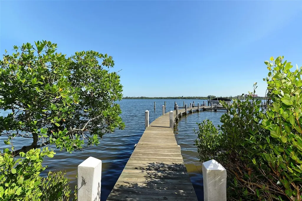 8779 Midnight Pass Road Sarasota FL 34242