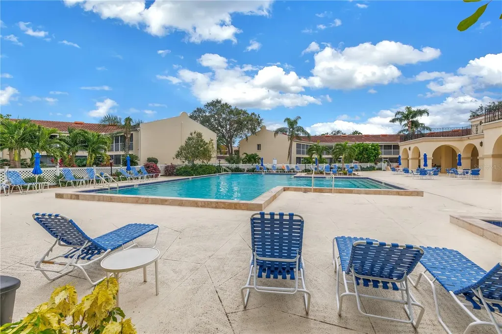 6101 34th Street W Bradenton FL 34210