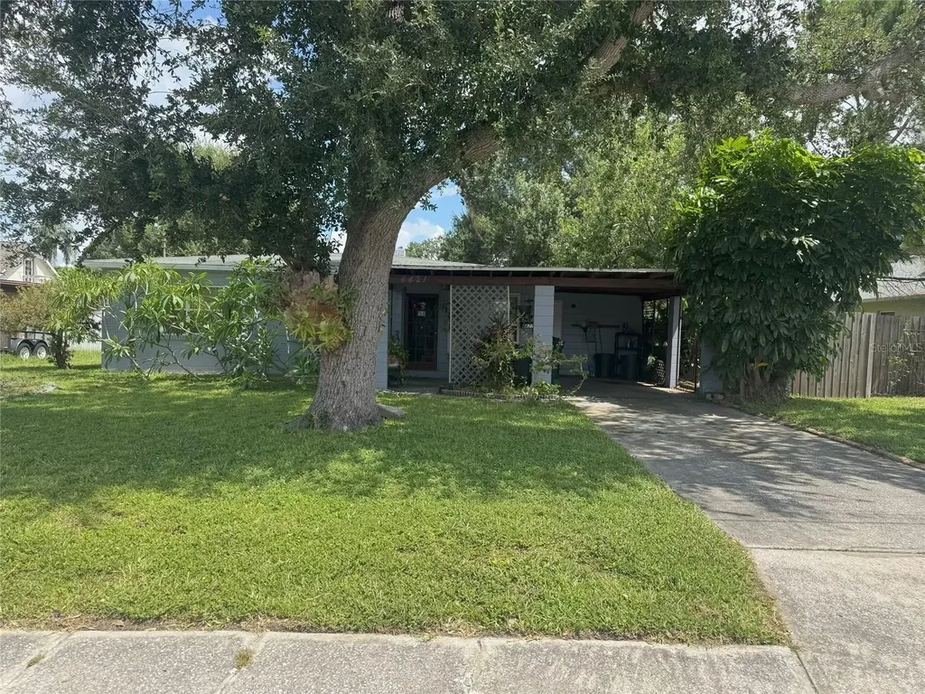 4421 W Bay Court Avenue Tampa FL 33611