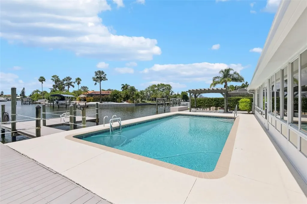 6516 Bimini Court Apollo Beach FL 33572