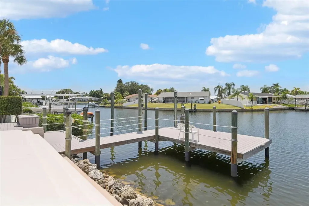 6516 Bimini Court Apollo Beach FL 33572