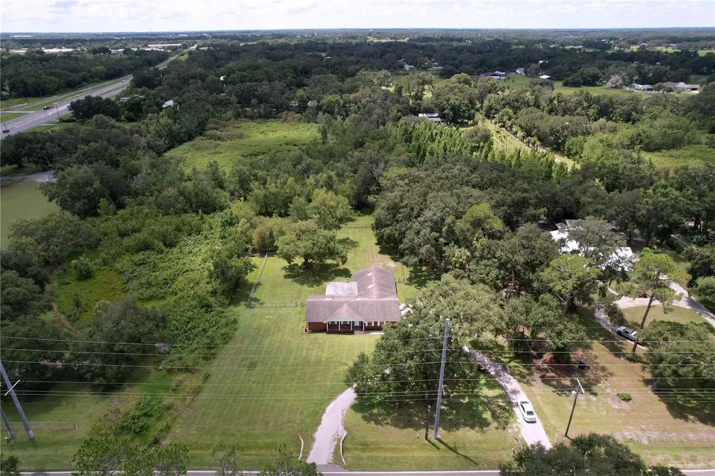 1405 Knights Griffin Road Plant City FL 33565