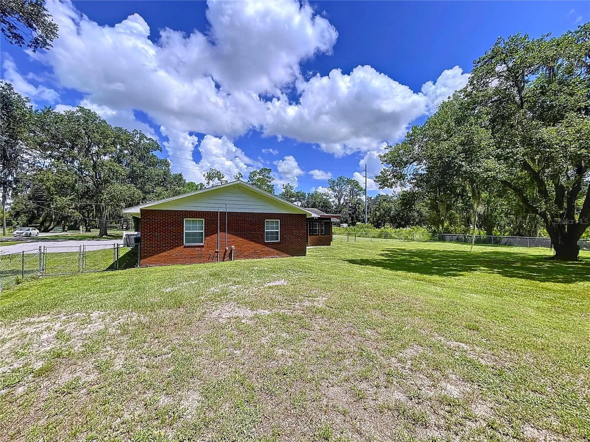 1405 Knights Griffin Road Plant City FL 33565