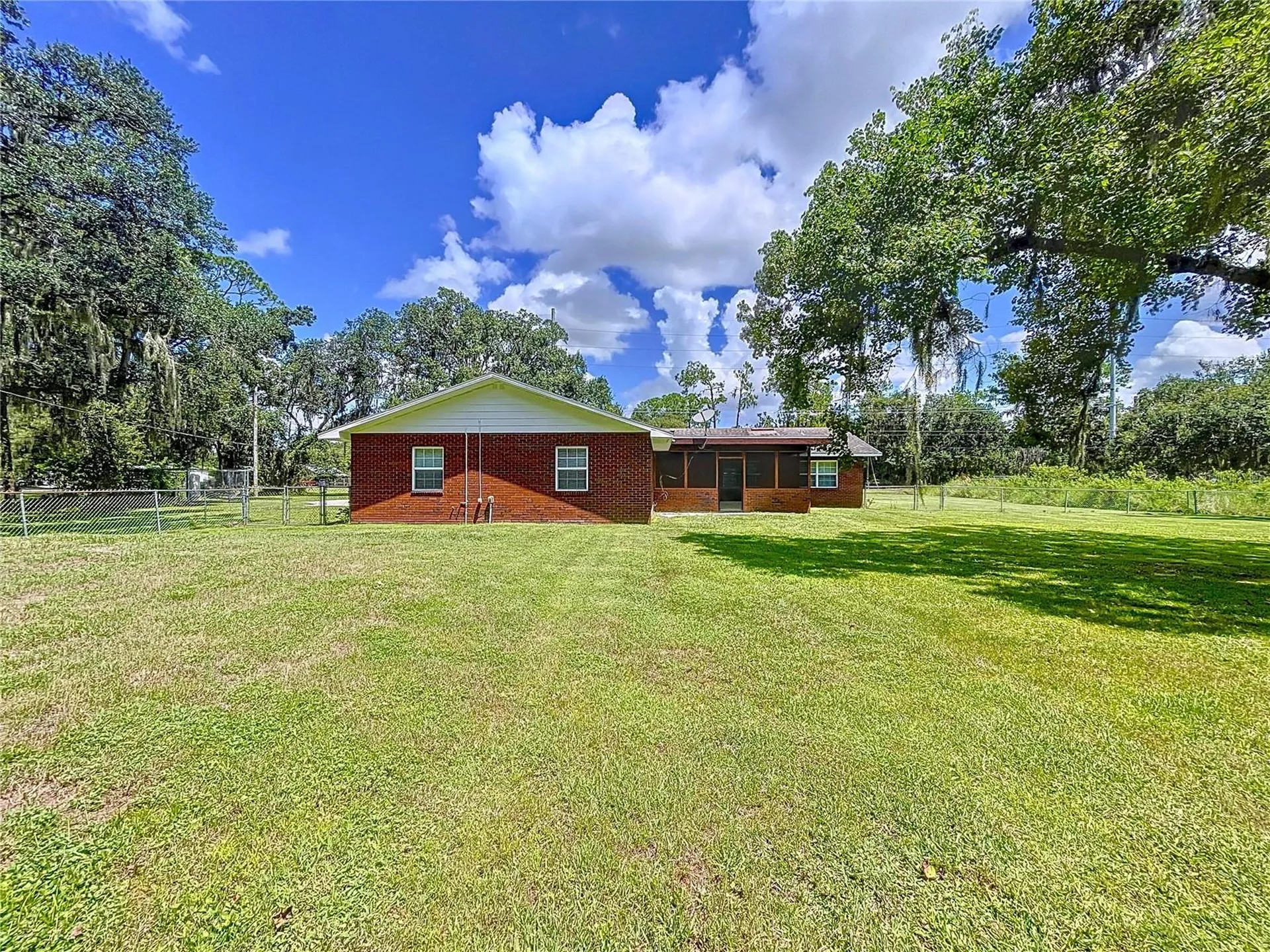 1405 Knights Griffin Road Plant City FL 33565