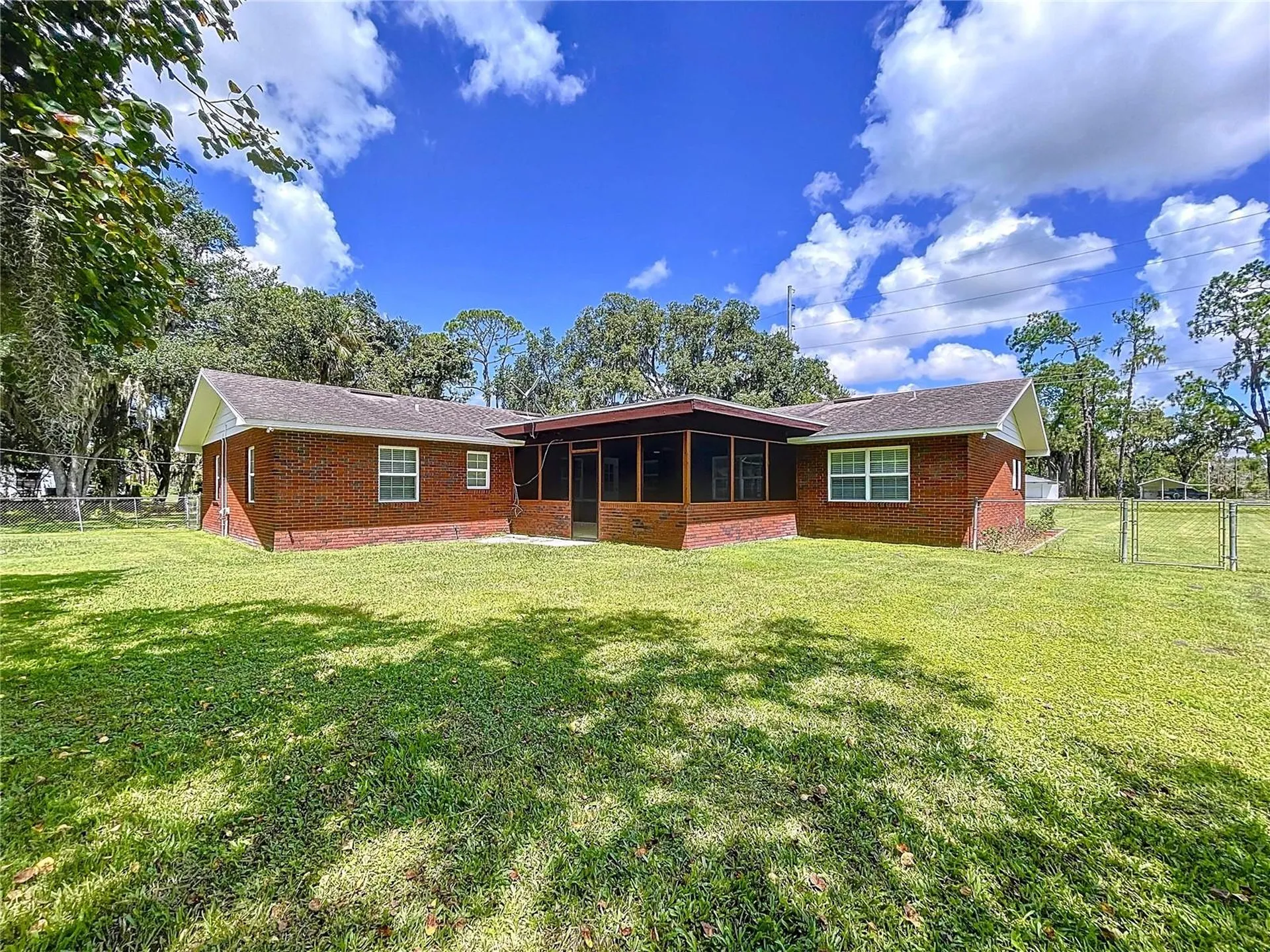 1405 Knights Griffin Road Plant City FL 33565