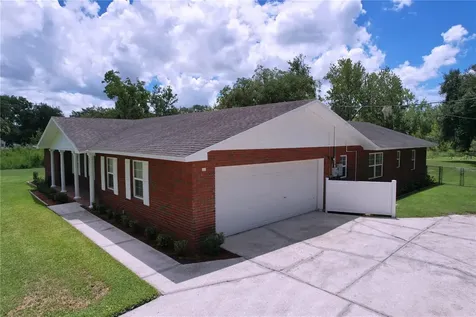 1405 Knights Griffin Road Plant City FL 33565