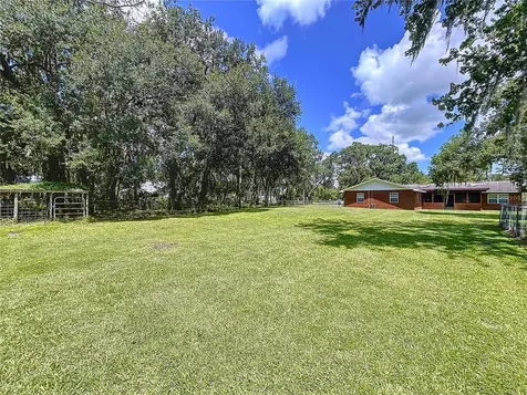 1405 Knights Griffin Road Plant City FL 33565