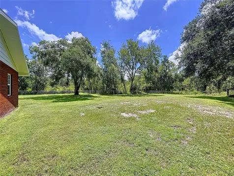 1405 Knights Griffin Road Plant City FL 33565