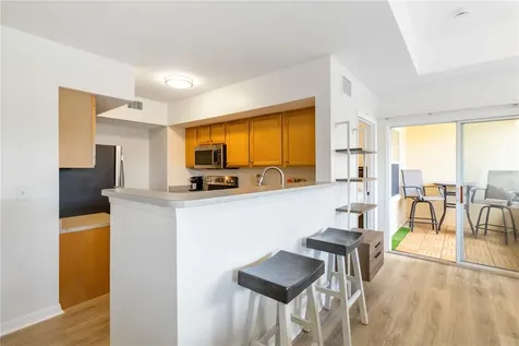 1050 Villagio Circle Sarasota FL 34237