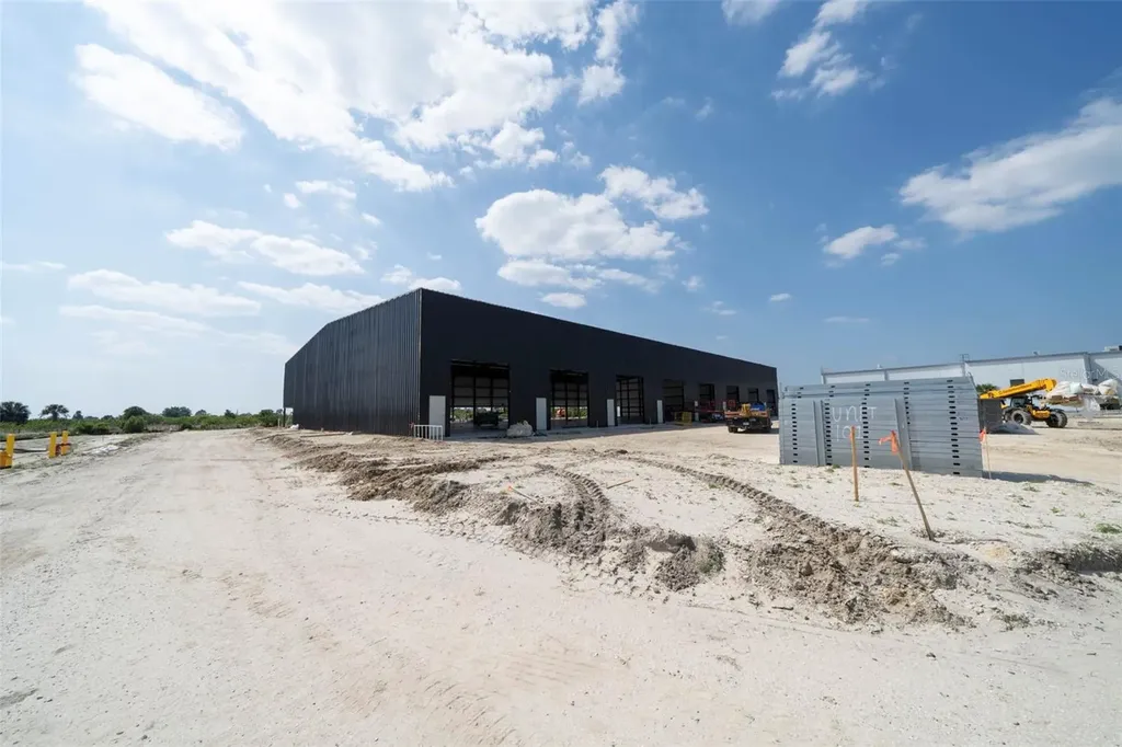 8411-8419 Duffie Drive Punta Gorda FL 33982
