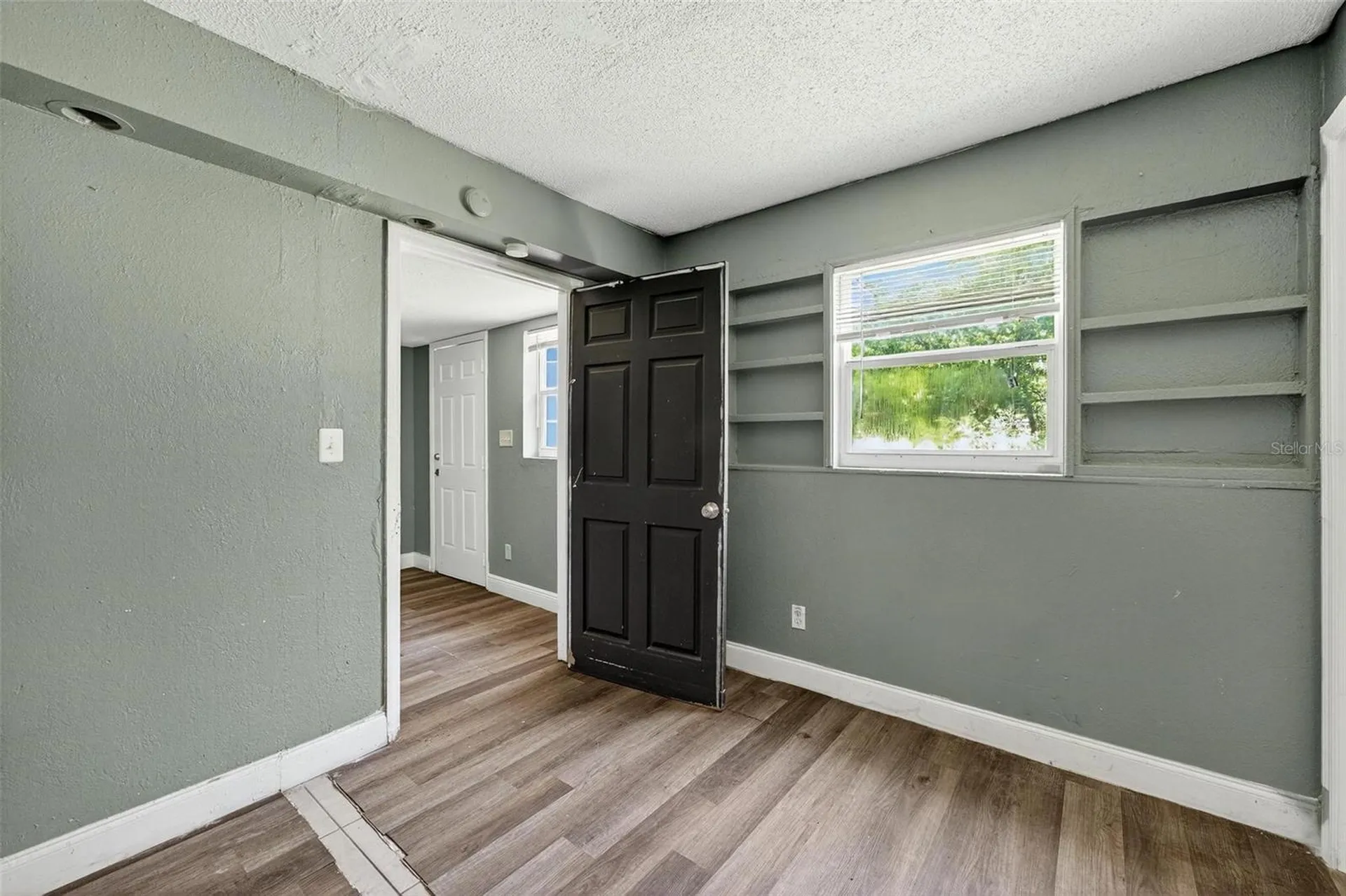 1257 N Pine Hills Road Orlando FL 32808