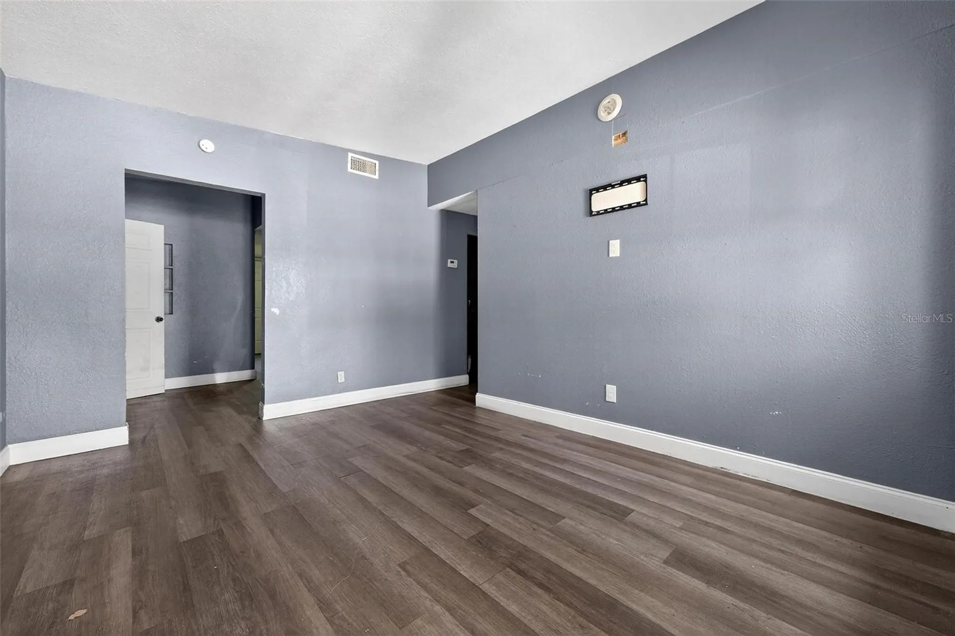 1257 N Pine Hills Road Orlando FL 32808
