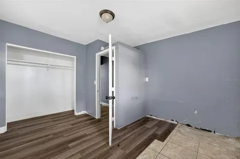 1257 N Pine Hills Road Orlando FL 32808