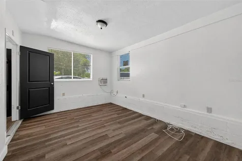 1257 N Pine Hills Road Orlando FL 32808