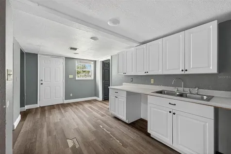 1257 N Pine Hills Road Orlando FL 32808