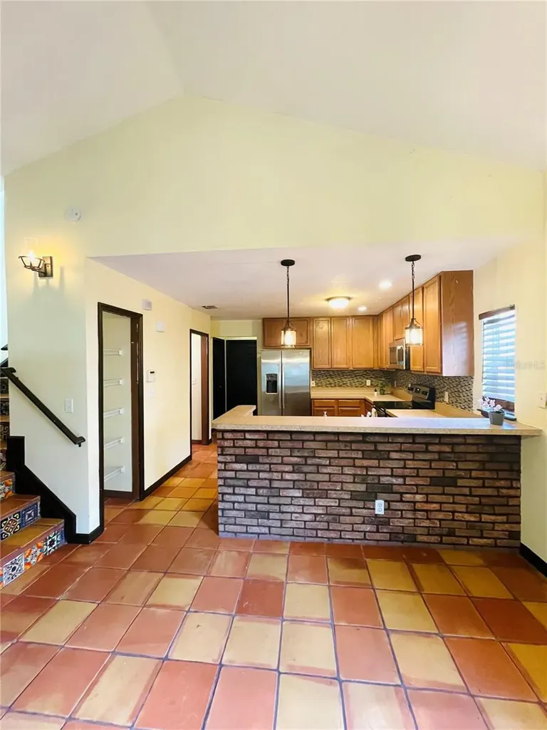 1931 W Chestnut Street Tampa FL 33607