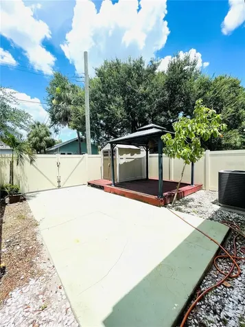 1931 W Chestnut Street Tampa FL 33607