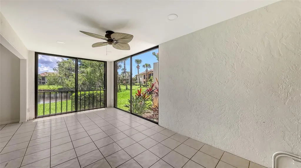 5223 Heron Way Sarasota FL 34231