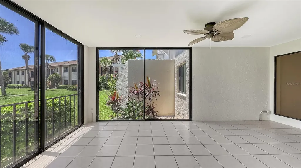 5223 Heron Way Sarasota FL 34231