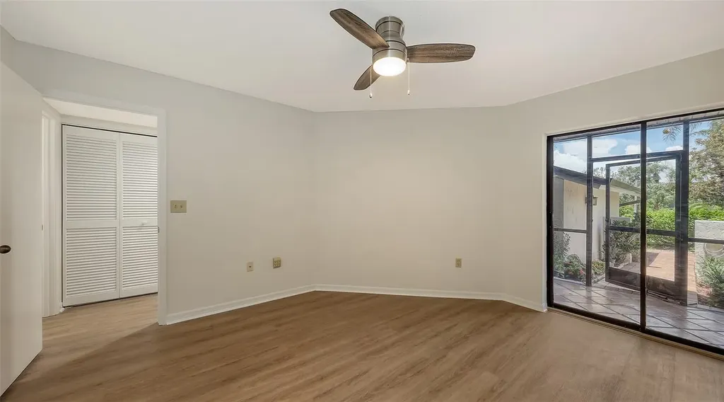5223 Heron Way Sarasota FL 34231