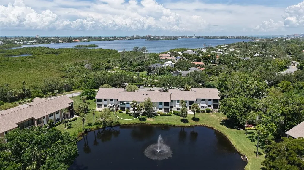 5223 Heron Way Sarasota FL 34231